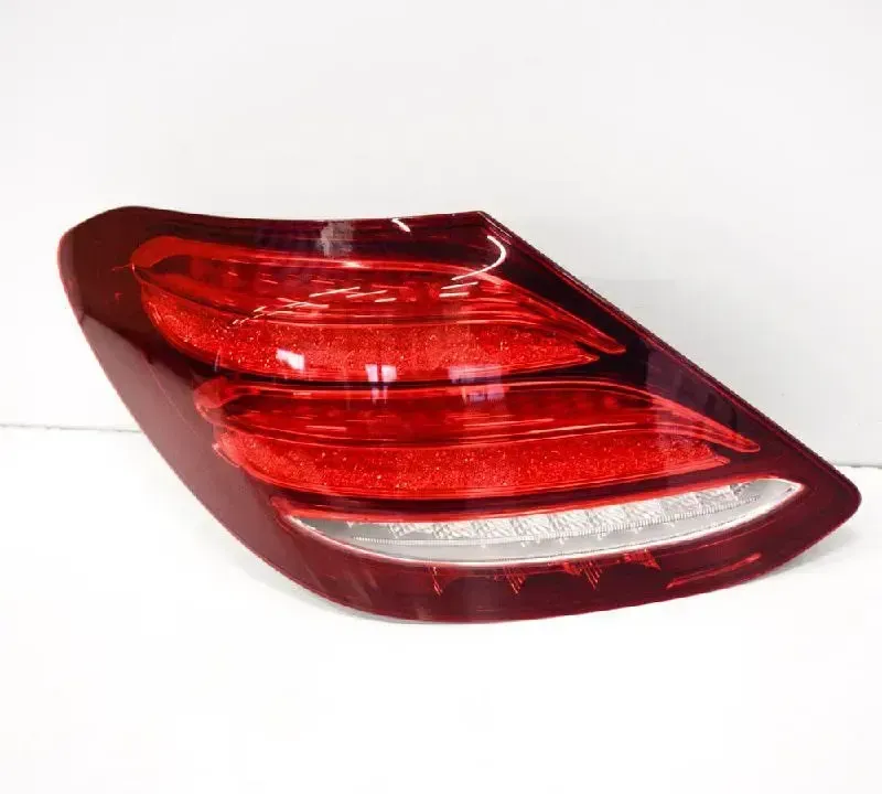 a2139067700   rear light l1